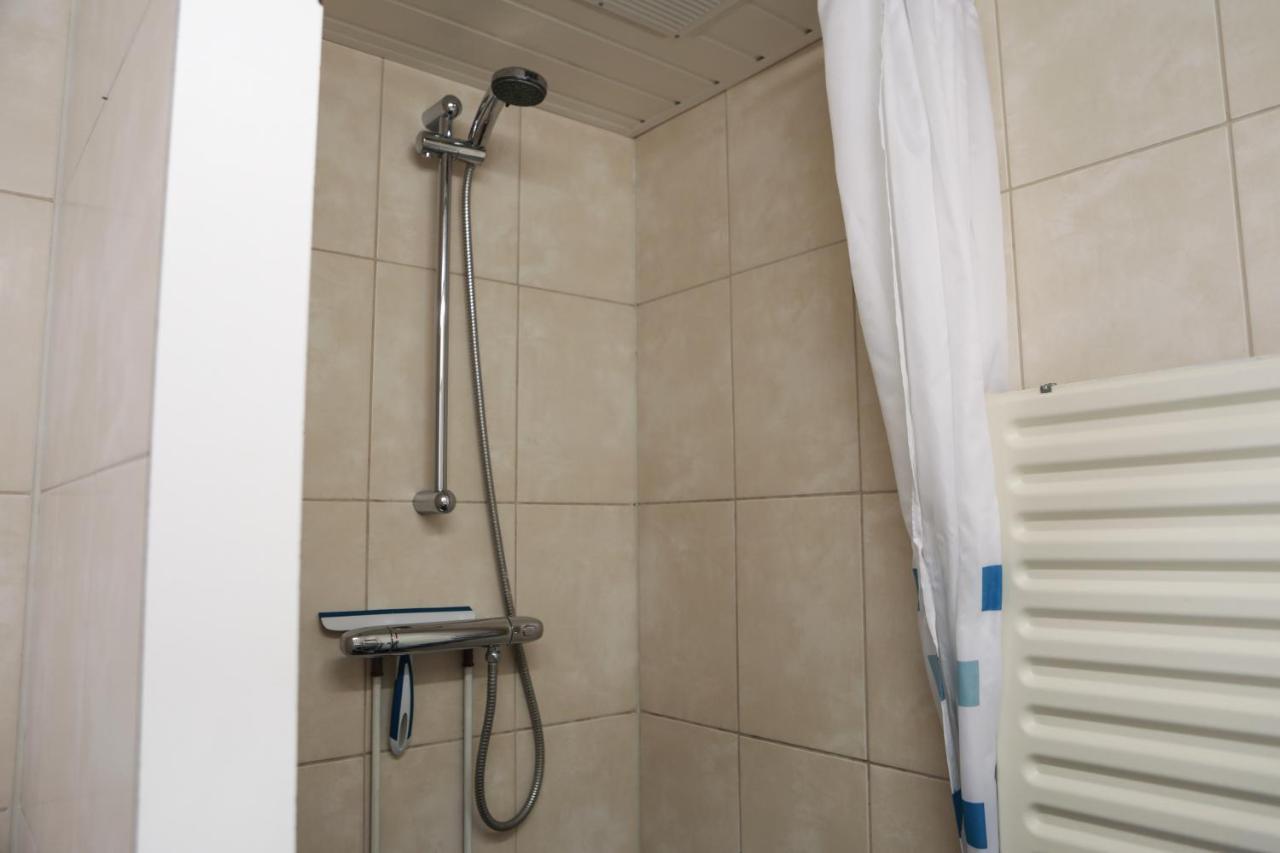Ruim Appartement In Centrum Yerseke Kültér fotó